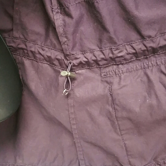 Plum Purple Lightweight Jacket Size Medium - Picture 7 of 8